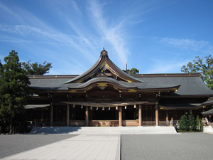 高倉健さんが足繁くかよった芸能の神様・寒川神社