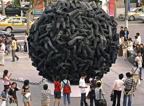 ジーンズといえばインディゴ・ブルー。その理由は？ | huge ball formed by about Calvin Klein jeans