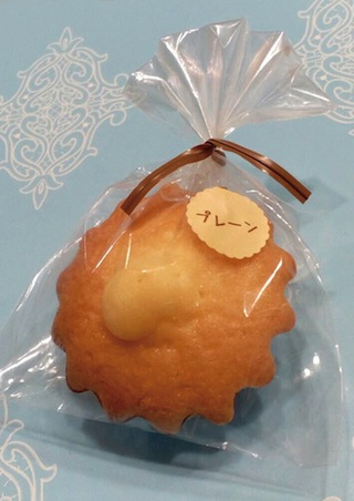体験型スタンプラリーで「アゲイン」のカップケーキやクッキーをプレゼント